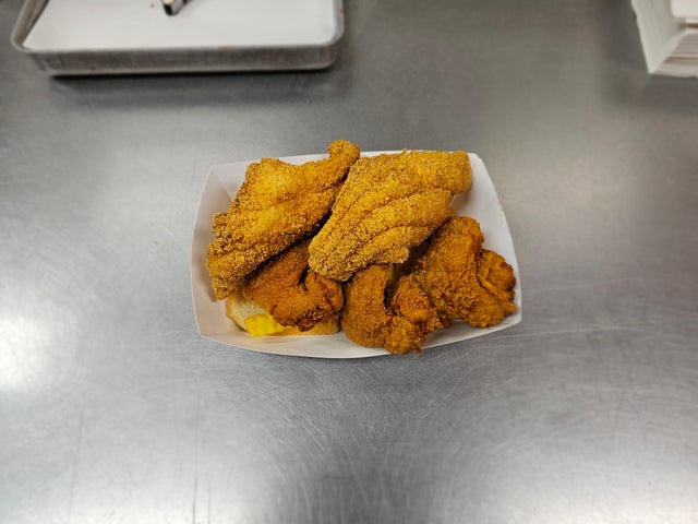 Harold's Chicken #52 7200 S. Western Ave. (773)778-9182